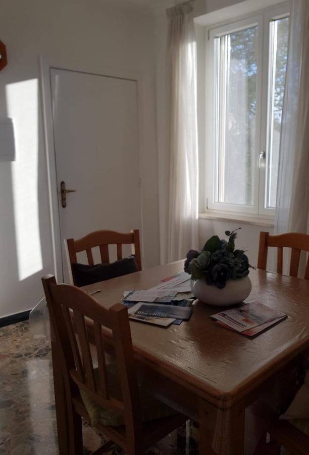 La Casa Di Rosa - Casa Vacanze Meta Ngoại thất bức ảnh
