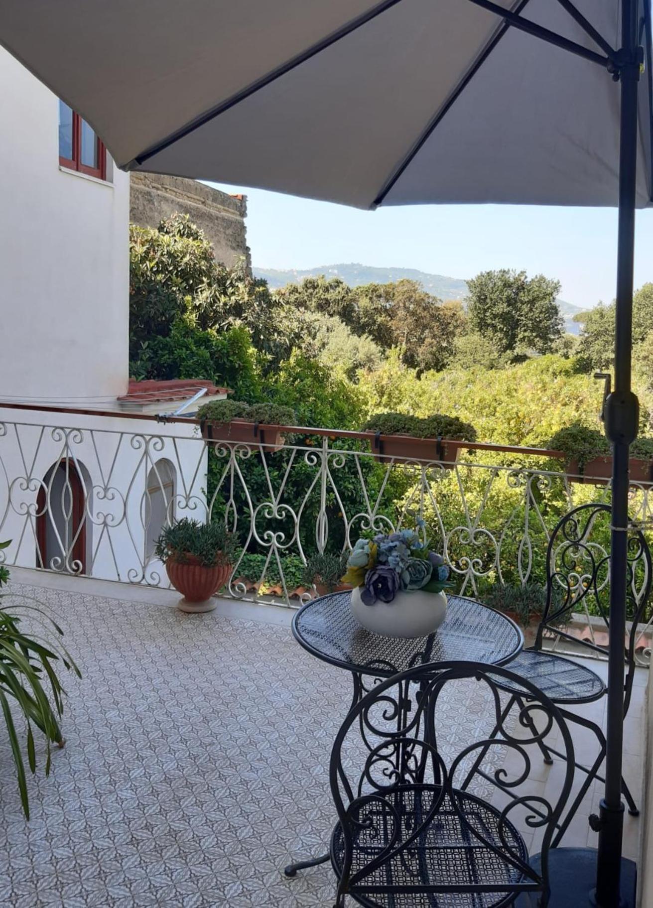 La Casa Di Rosa - Casa Vacanze Meta Ngoại thất bức ảnh